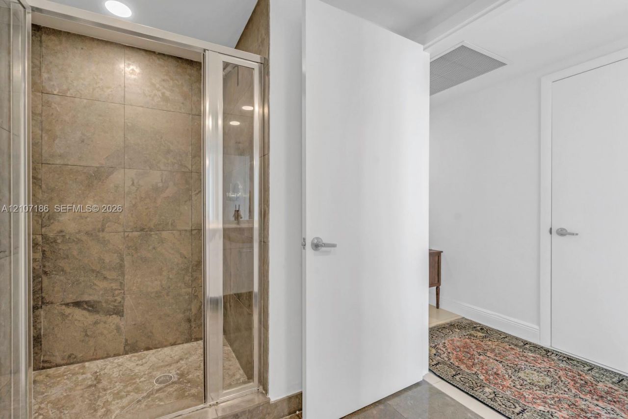 465 Brickell Ave , Unit 5002, Miami, FL 33131 Photo