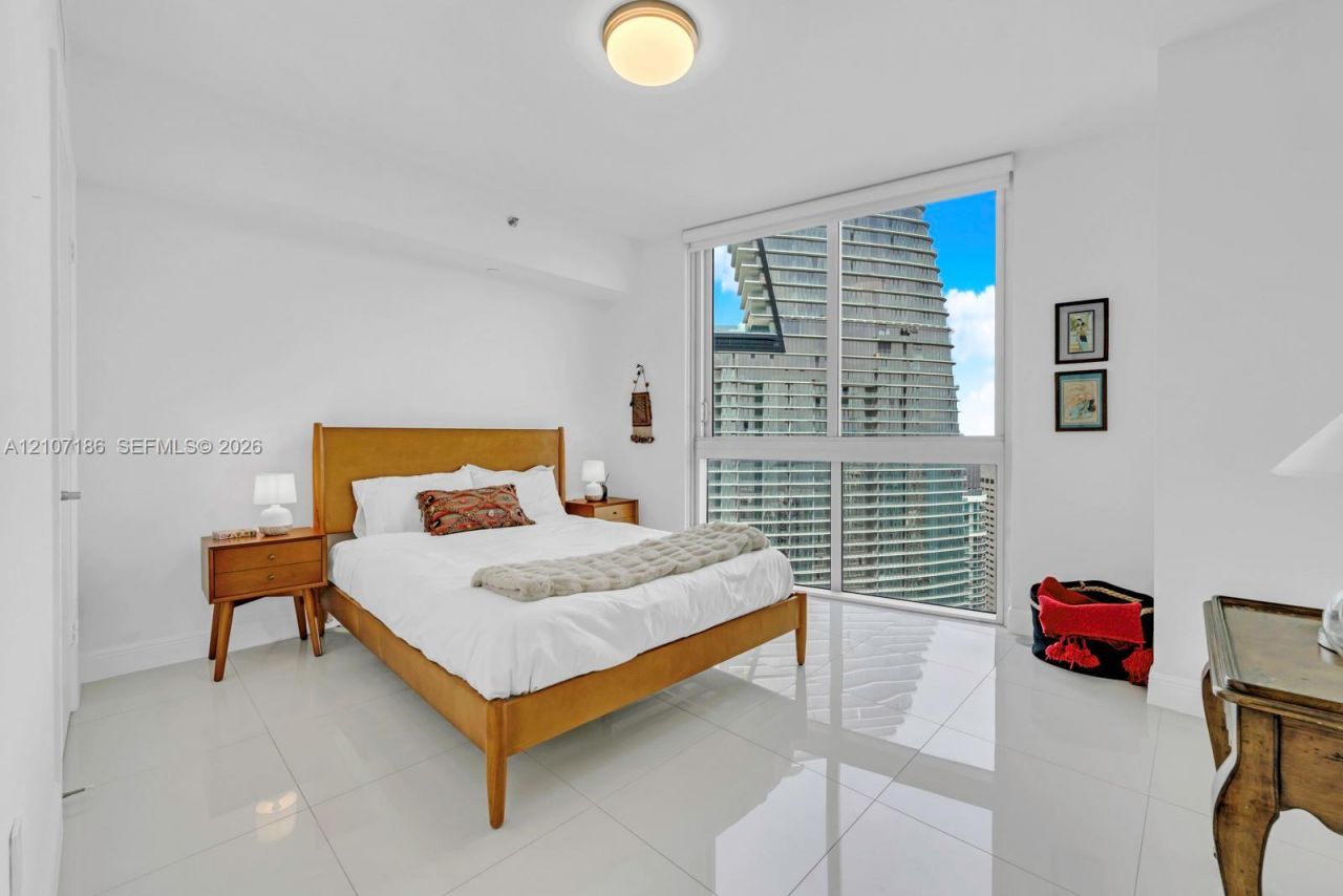 465 Brickell Ave , Unit 5002, Miami, FL 33131 Photo