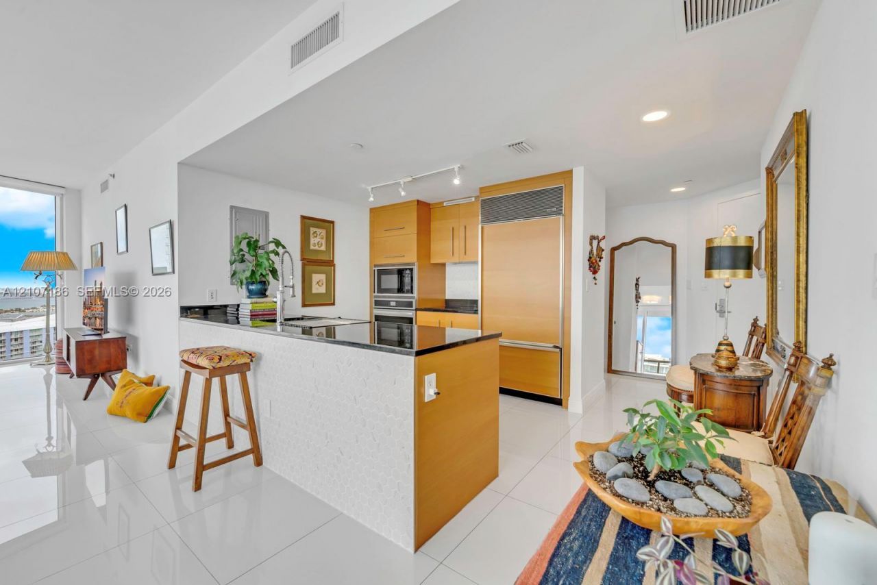 465 Brickell Ave , Unit 5002, Miami, FL 33131 Photo