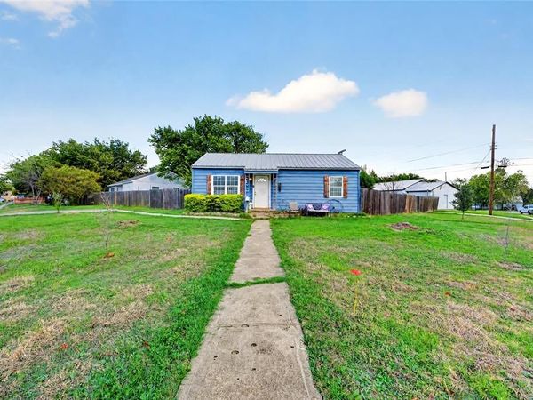 318 Charles Drive, Irving, TX 75060