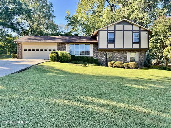 910 Lakewood Drive, Jefferson City, TN 37760