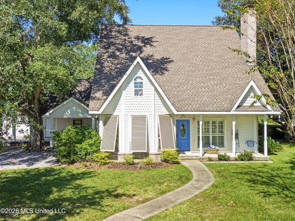 723 Old Spanish Trail, Bay Saint Louis, MS 39520