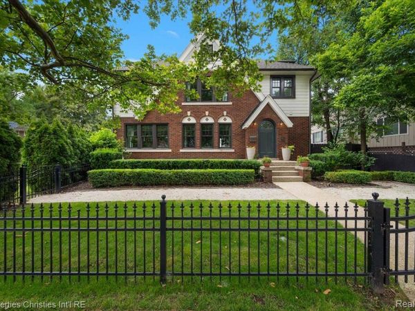 972 Ann Street , Birmingham, Mi 48009