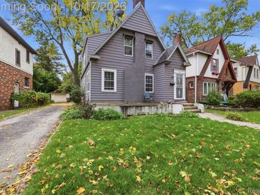 96 Ogemaw Road, Pontiac, Mi 48341