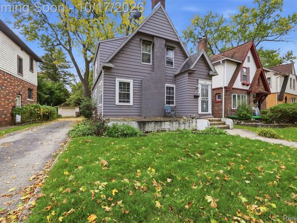 96 Ogemaw Road, Pontiac, Mi 48341