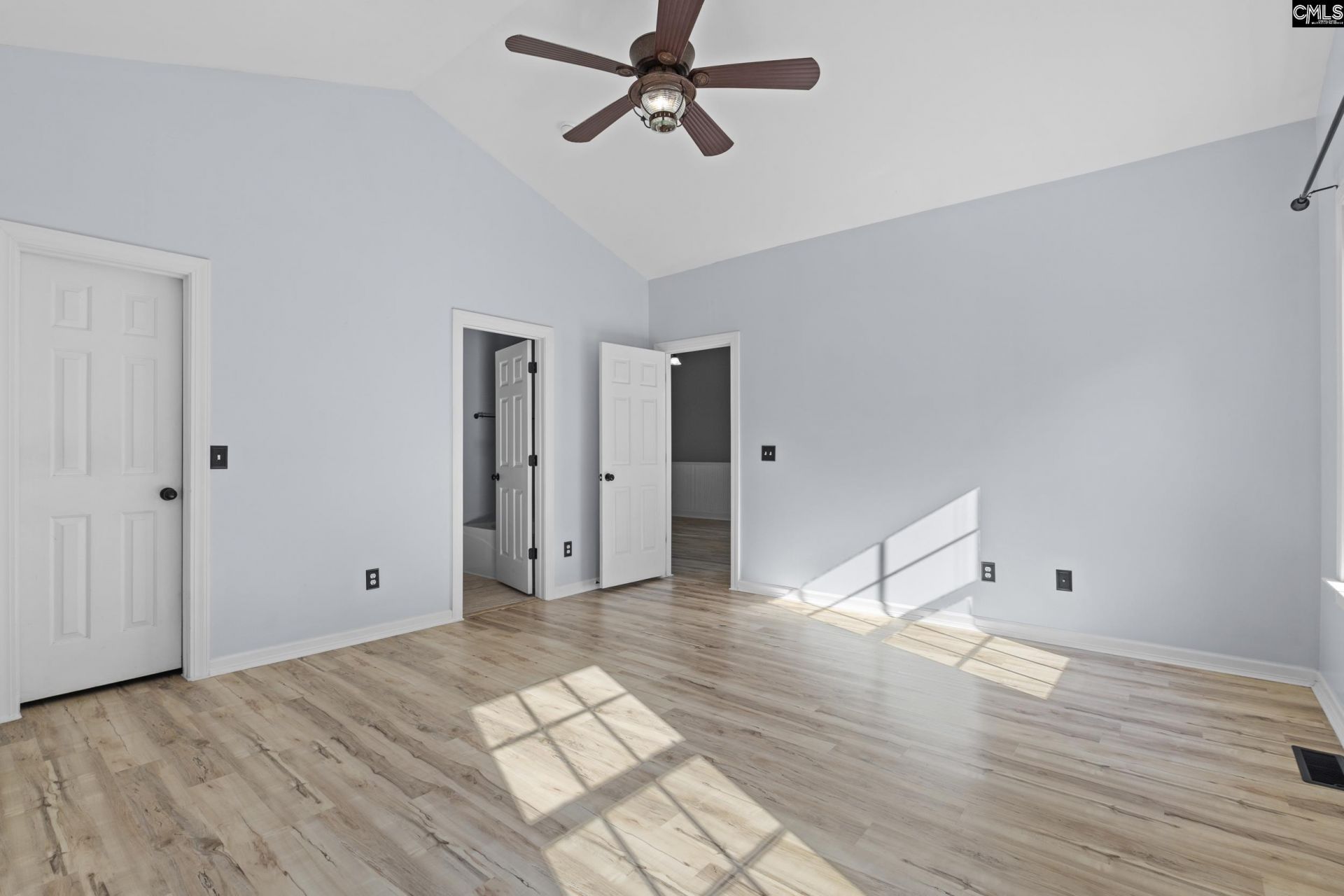 146 Excaliber Court  Photo 14