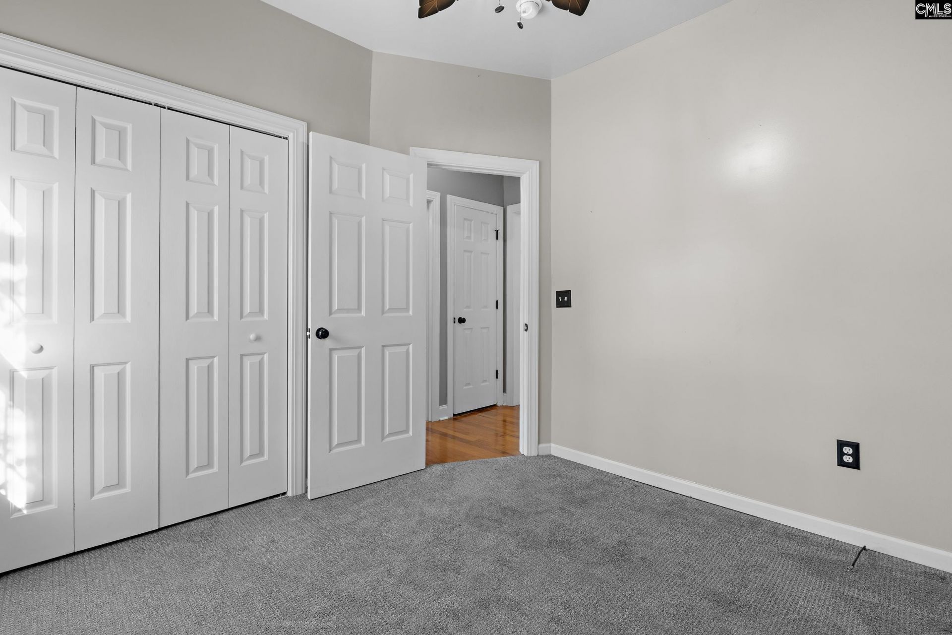 146 Excaliber Court  Photo 20