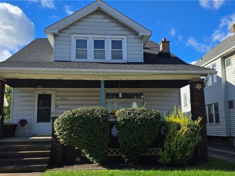 8312 Garfield Boulevard, Garfield Heights, OH 44125 Photo 1