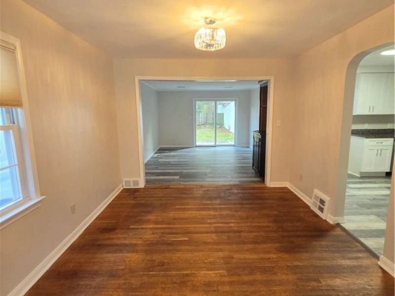 4418 Baintree Road, University Heights, OH 44118 Photo 3