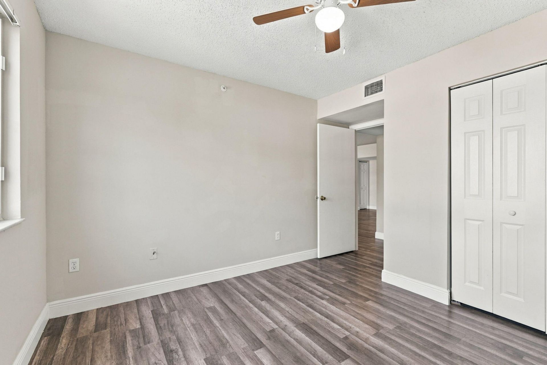 1400 Crestwood Court S, Unit 1410, Royal Palm Beach, FL 33411 Photo