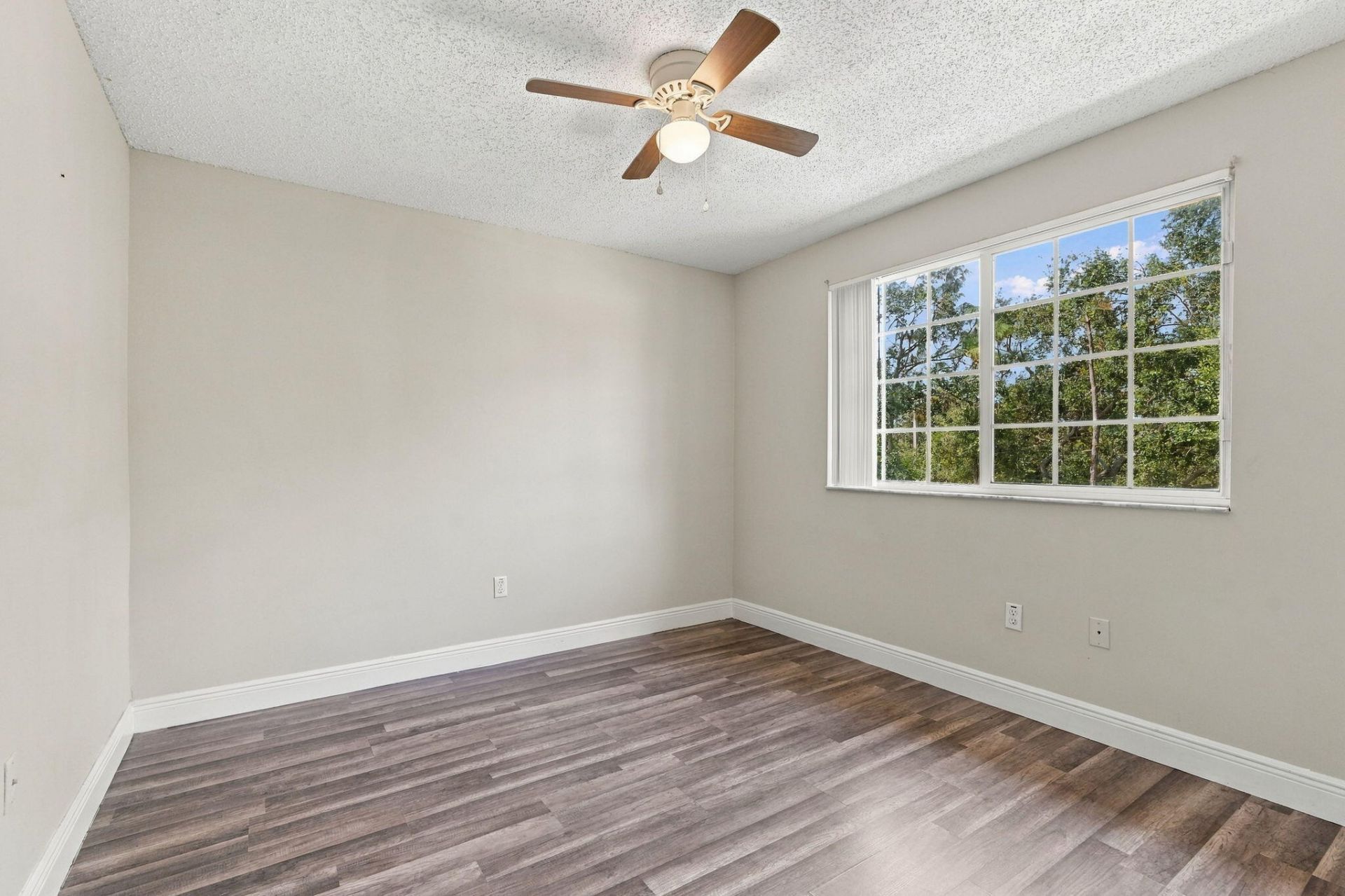 1400 Crestwood Court S, Unit 1410, Royal Palm Beach, FL 33411 Photo