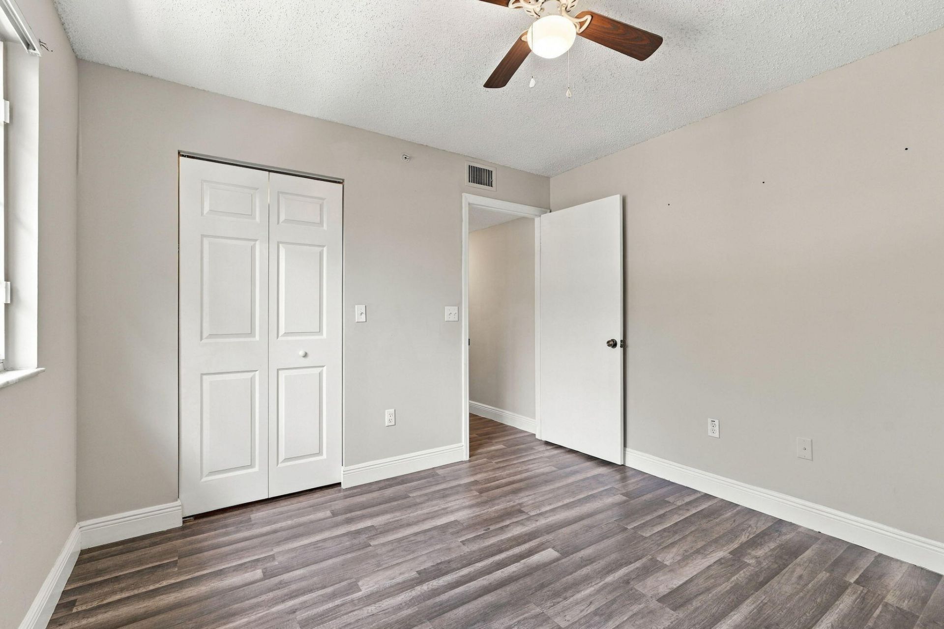 1400 Crestwood Court S, Unit 1410, Royal Palm Beach, FL 33411 Photo
