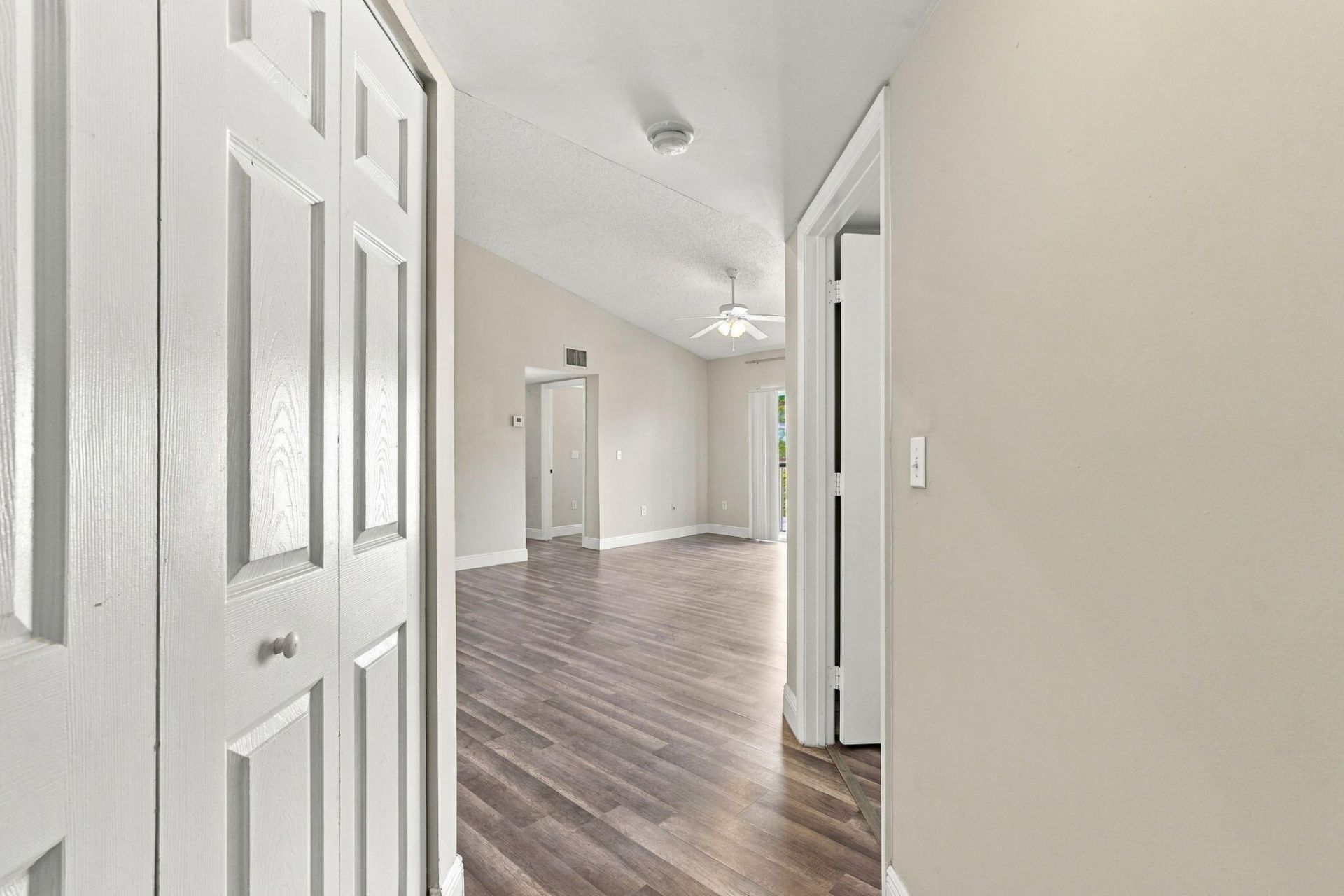1400 Crestwood Court S, Unit 1410, Royal Palm Beach, FL 33411 Photo
