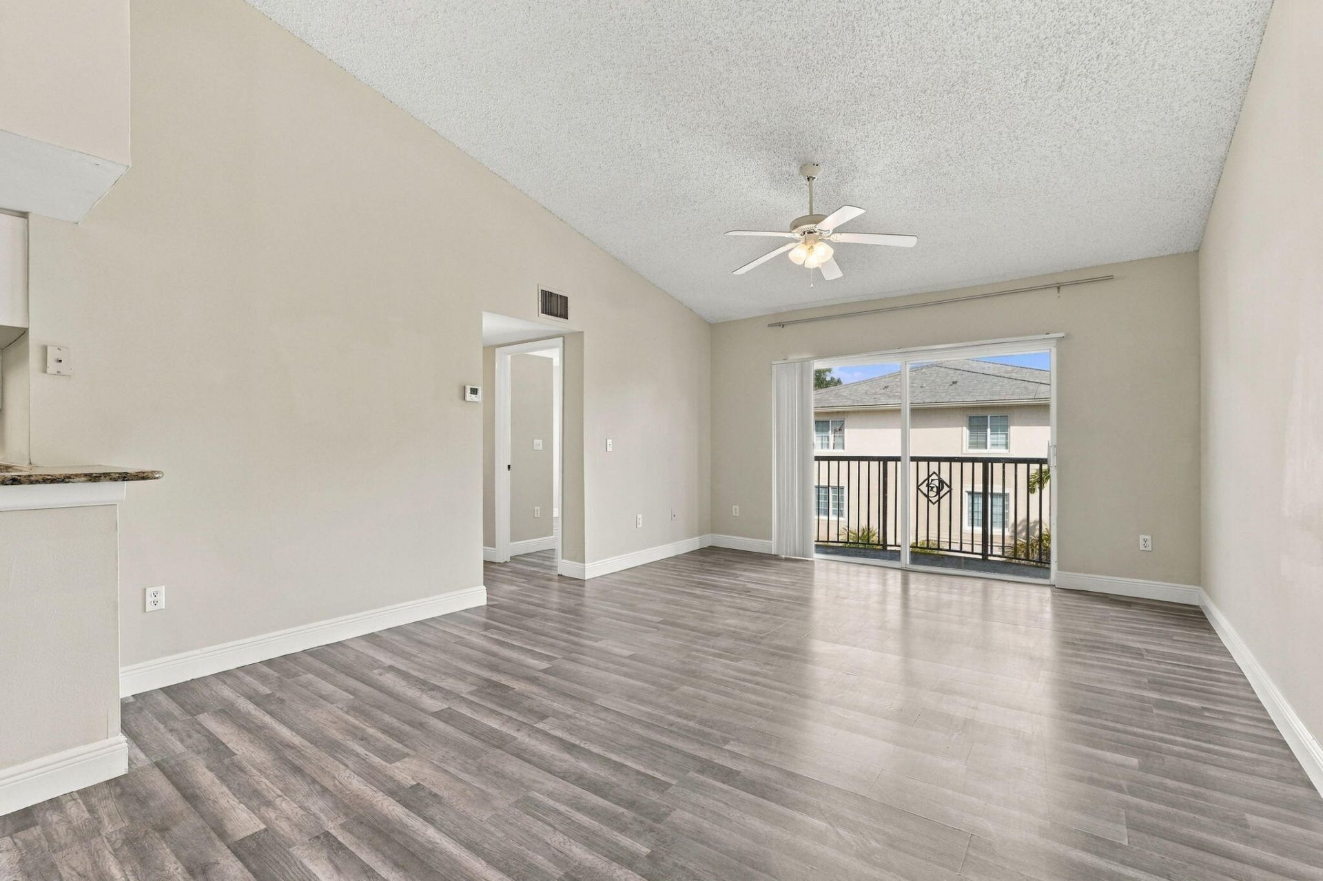 1400 Crestwood Court S, Unit 1410, Royal Palm Beach, FL 33411 Photo