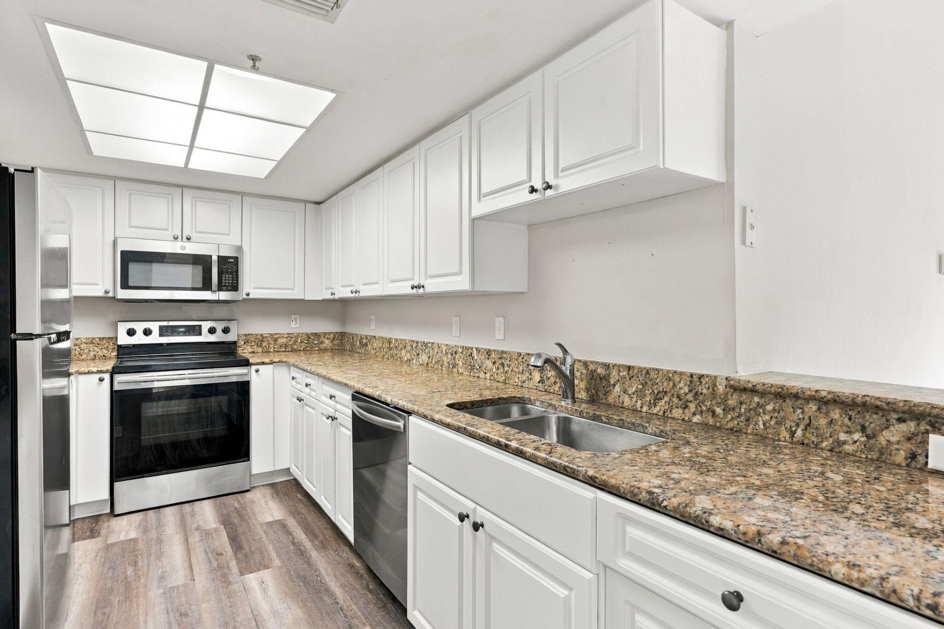 1400 Crestwood Court S, Unit 1410, Royal Palm Beach, FL 33411 Photo