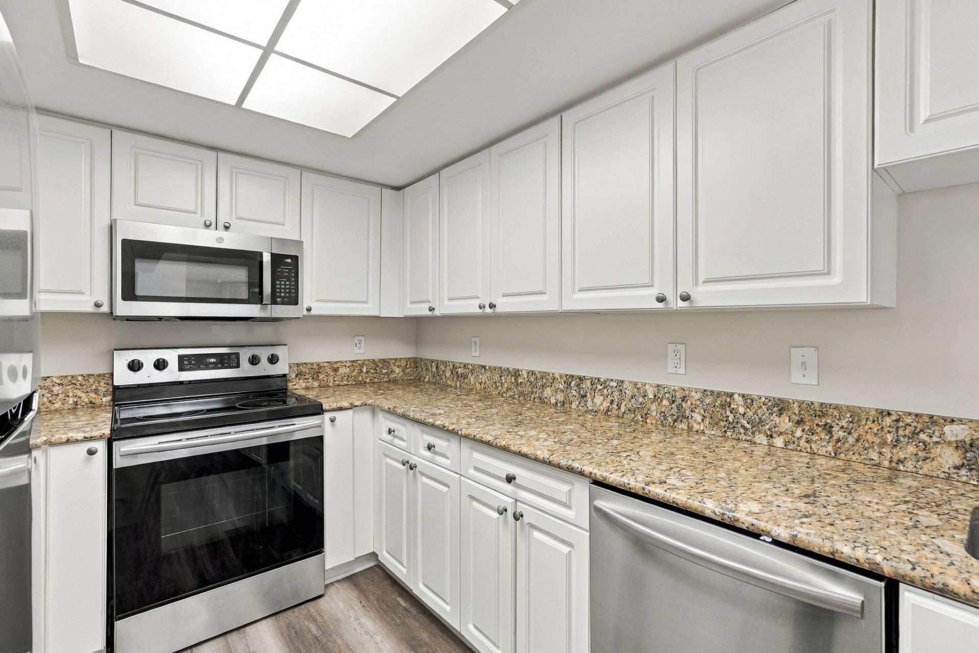 1400 Crestwood Court S, Unit 1410, Royal Palm Beach, FL 33411 Photo