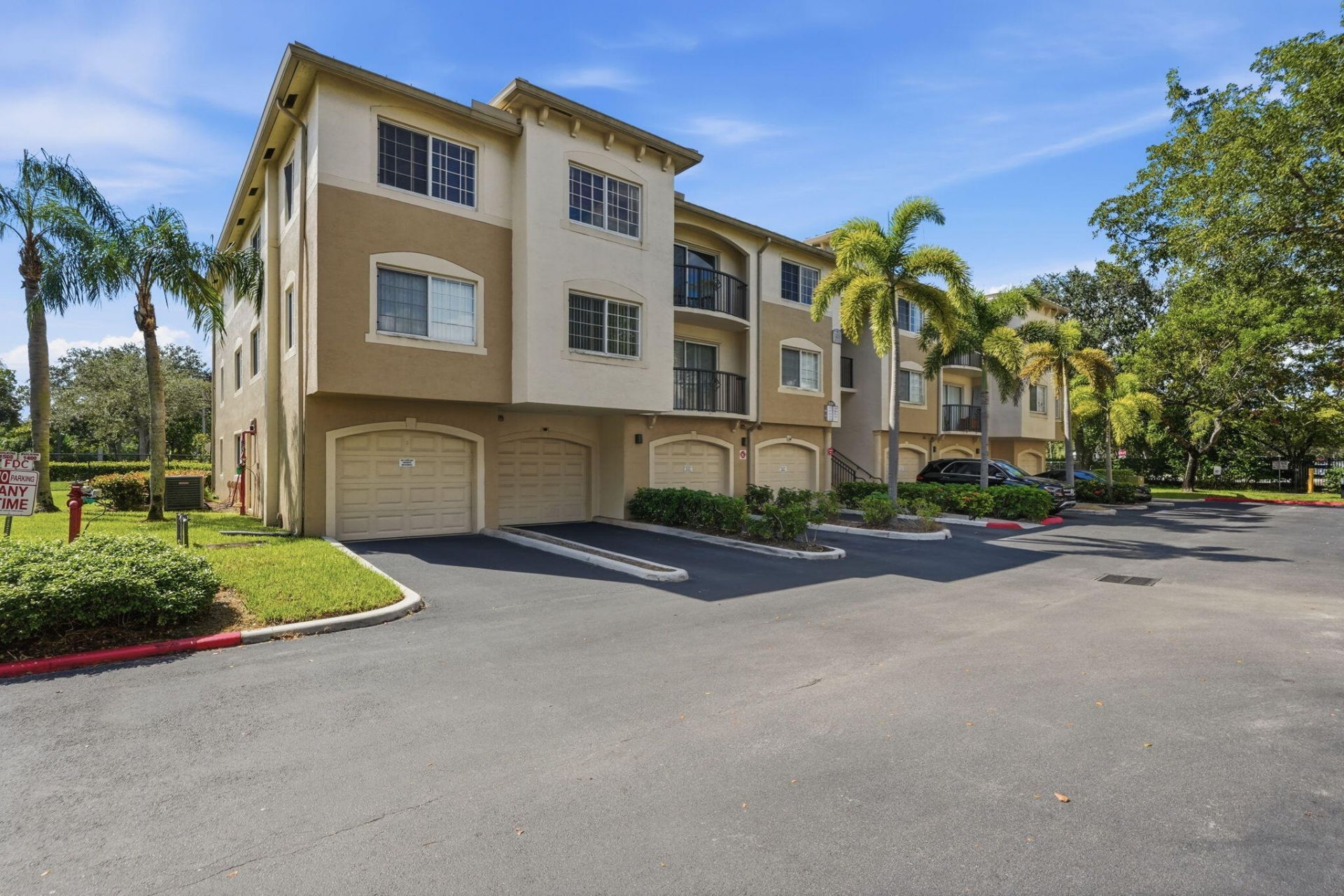 1400 Crestwood Court S, Unit 1410, Royal Palm Beach, FL 33411 Photo