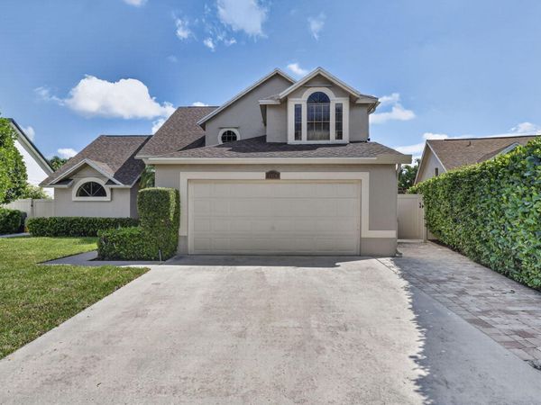 1570 YACHTMAN Place, Wellington, FL 33414