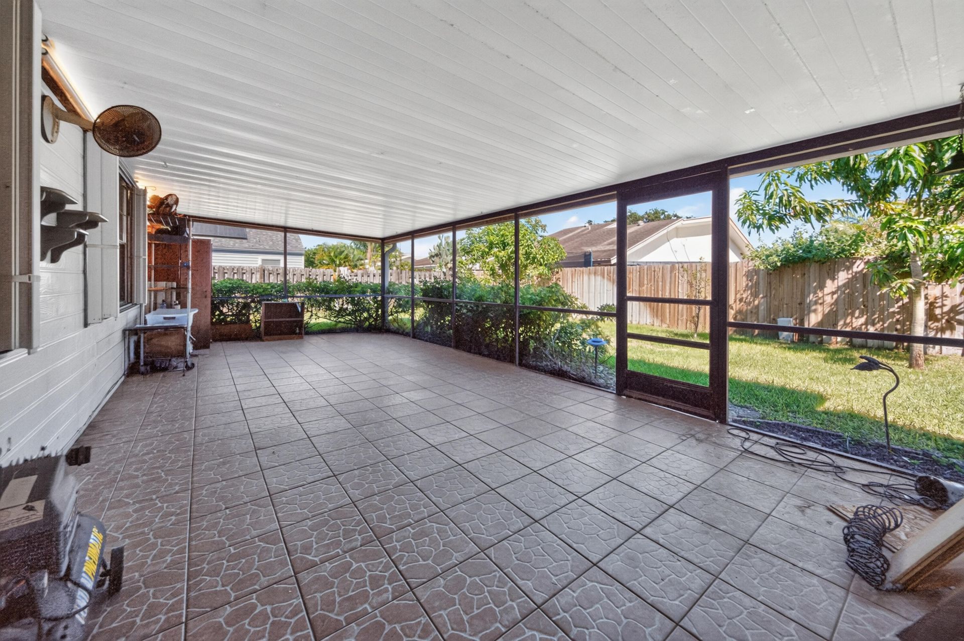 9 Cedar Circle, Boynton Beach, FL 33436 Photo