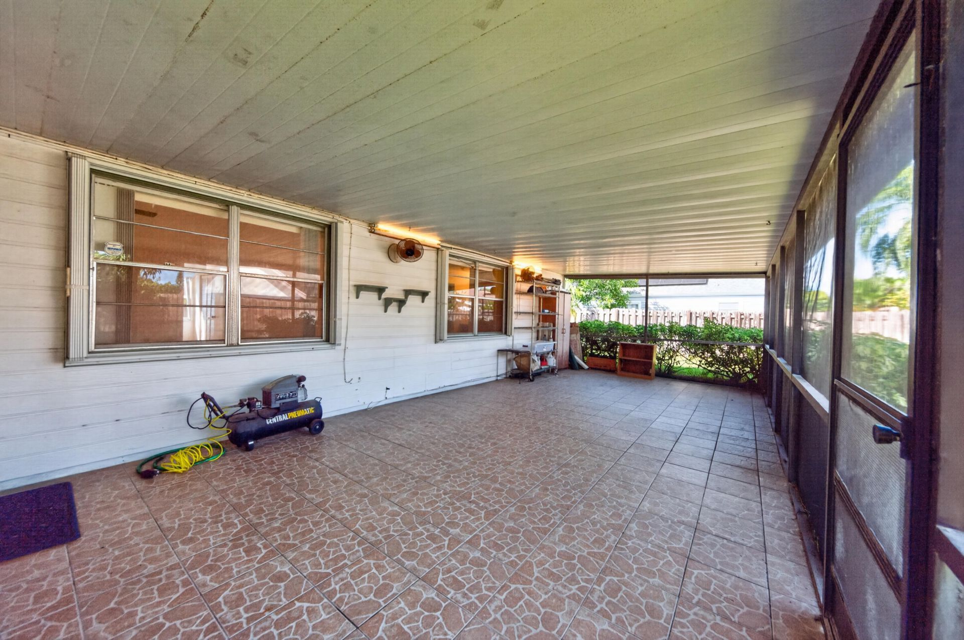 9 Cedar Circle, Boynton Beach, FL 33436 Photo