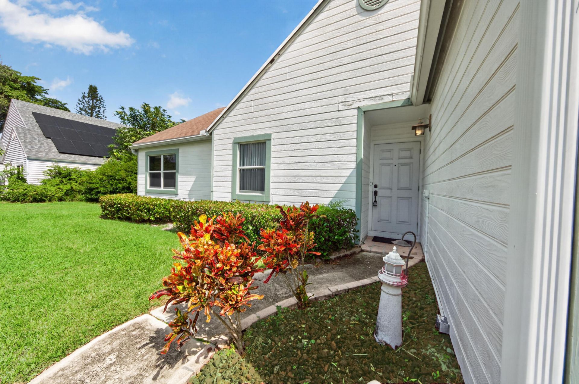 9 Cedar Circle, Boynton Beach, FL 33436 Photo