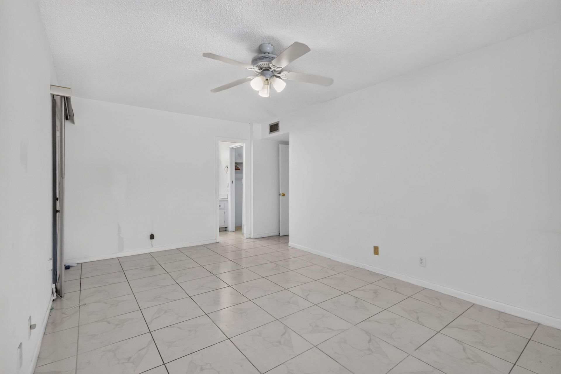 211 Country Lane, Unit A, Boynton Beach, FL 33435 Photo