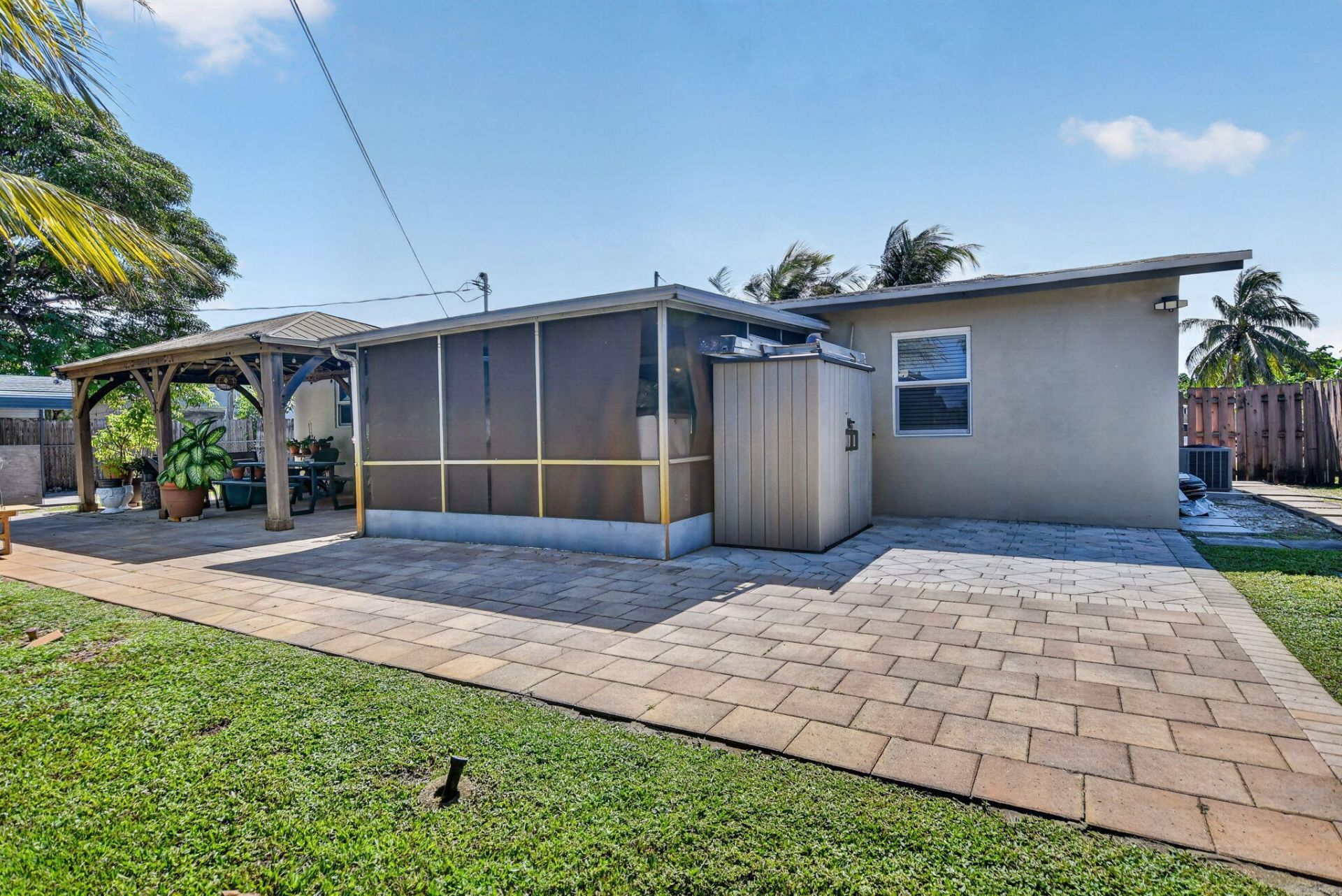 103 SW 14th Street, Deerfield Beach, FL 33441 Photo