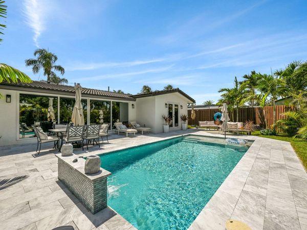 1011 SE 2ND Avenue, Pompano Beach, FL 33060