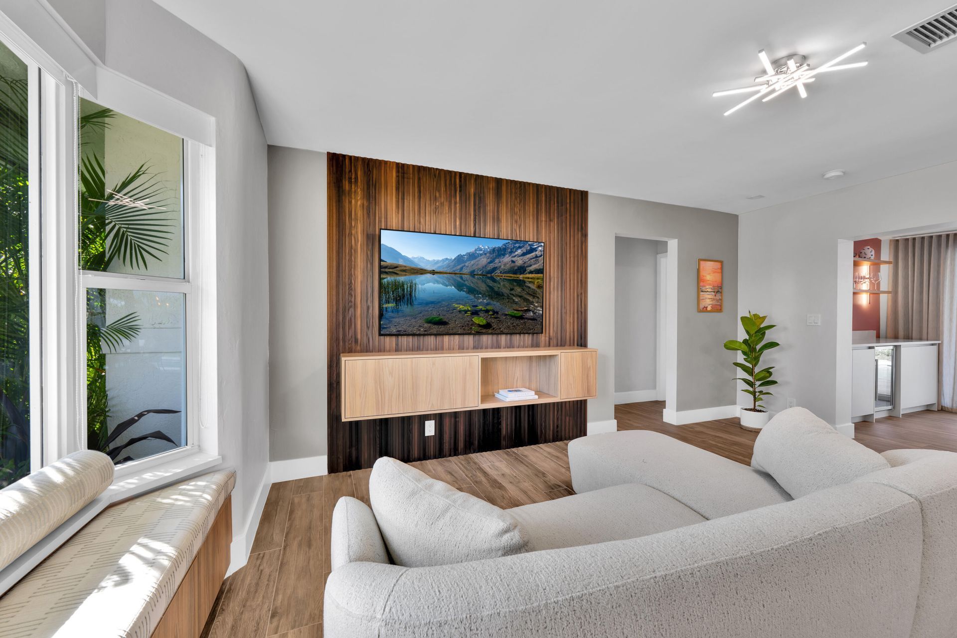 1011 SE 2nd Avenue, Pompano Beach, FL 33060 Photo