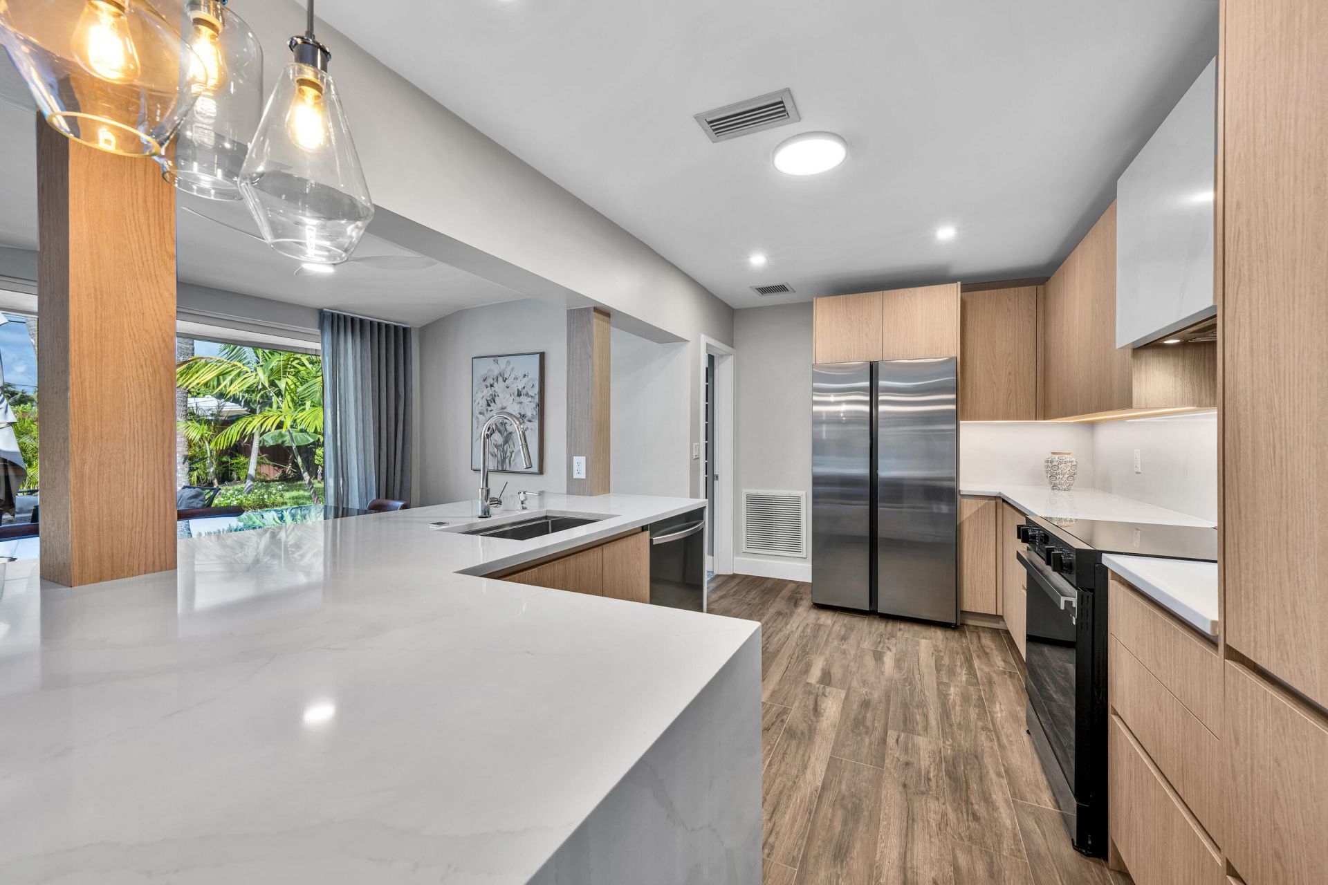 1011 SE 2nd Avenue, Pompano Beach, FL 33060 Photo