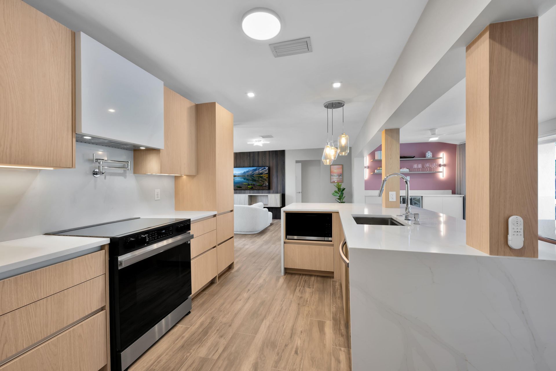1011 SE 2nd Avenue, Pompano Beach, FL 33060 Photo