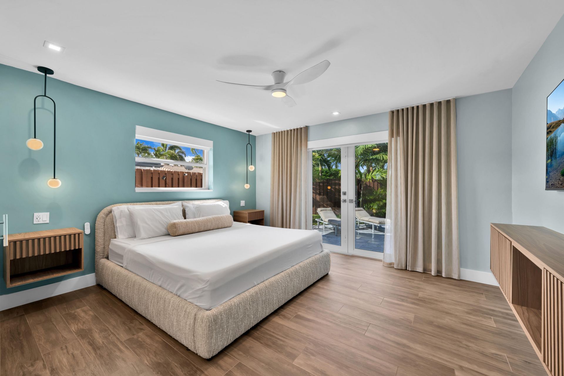 1011 SE 2nd Avenue, Pompano Beach, FL 33060 Photo