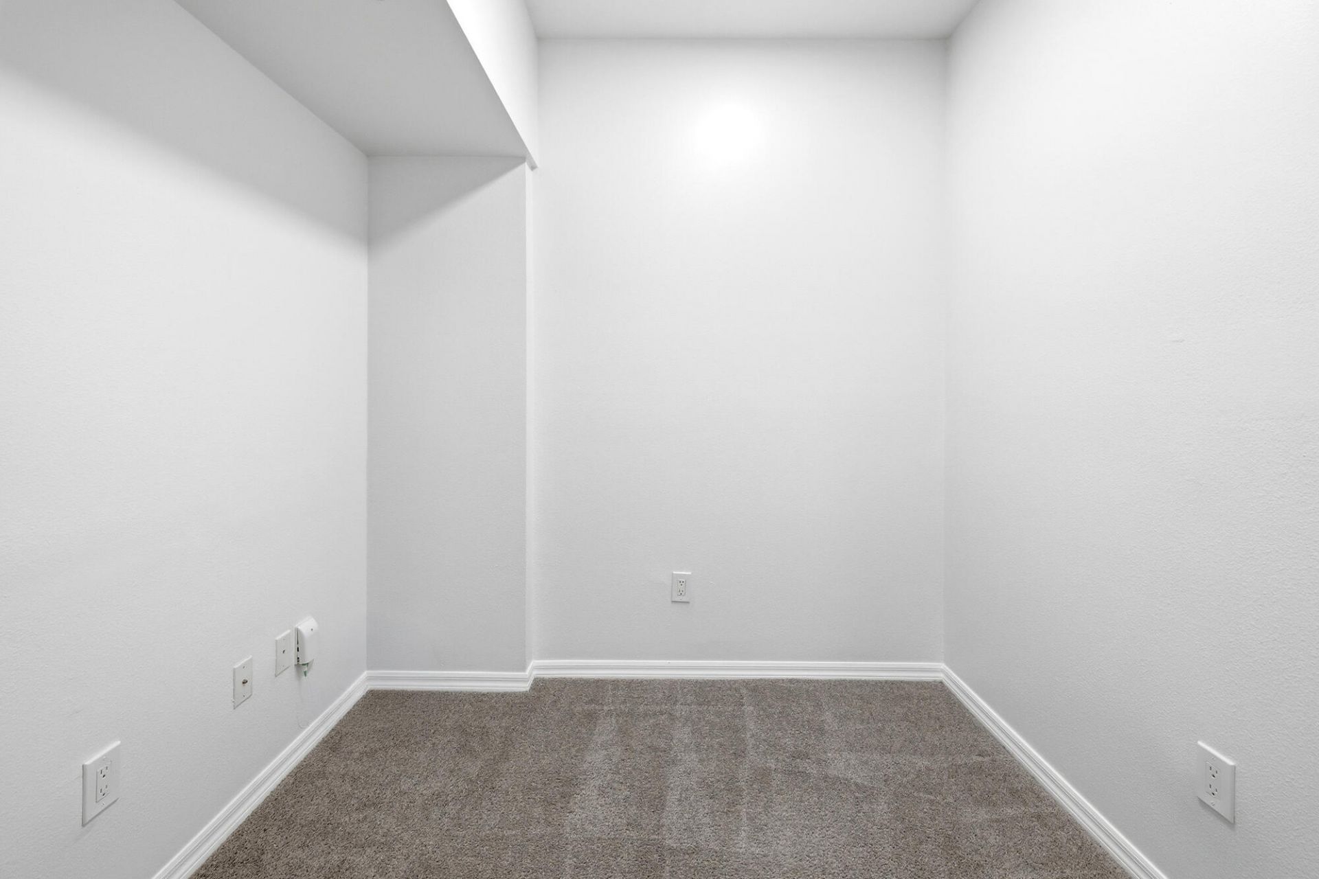 600 S Dixie Highway, Unit 825, West Palm Beach, FL 33401 Photo