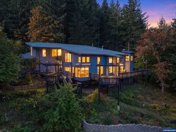 18520 SW Rock Creek Rd, Sheridan, OR 97378