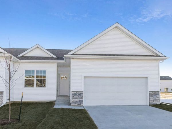 2508 Brook View Drive , Des Moines, IA 50317