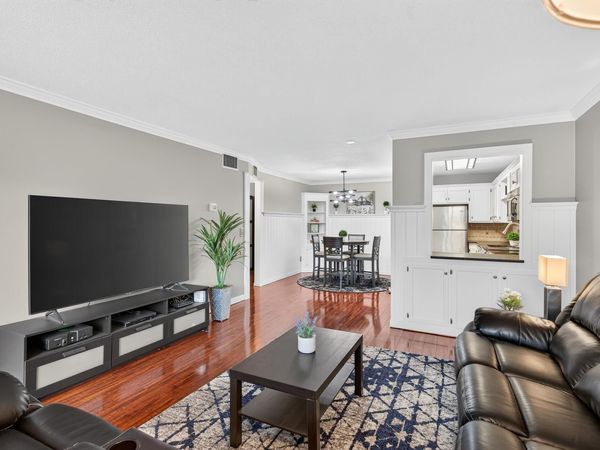 4100 Parklawn Avenue , Unit 104, Edina, MN 55435