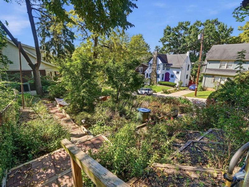 577 Evanswood Place, Cincinnati, OH 45220 Photo 33