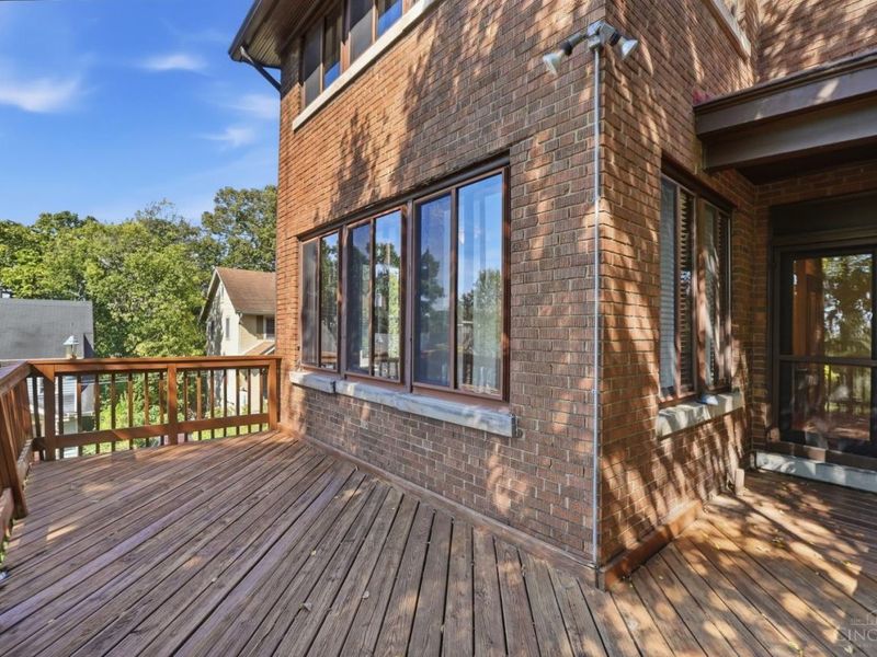577 Evanswood Place, Cincinnati, OH 45220 Photo 41