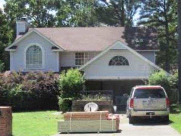 6 South Point Ct, Little Rock, AR 72223