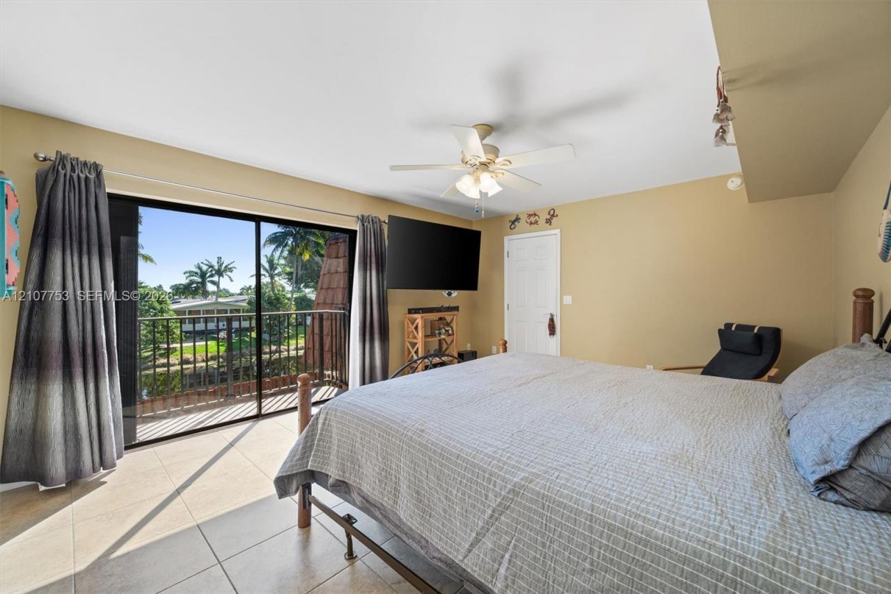 920 SW 118th Ter , Davie, FL 33325 Photo