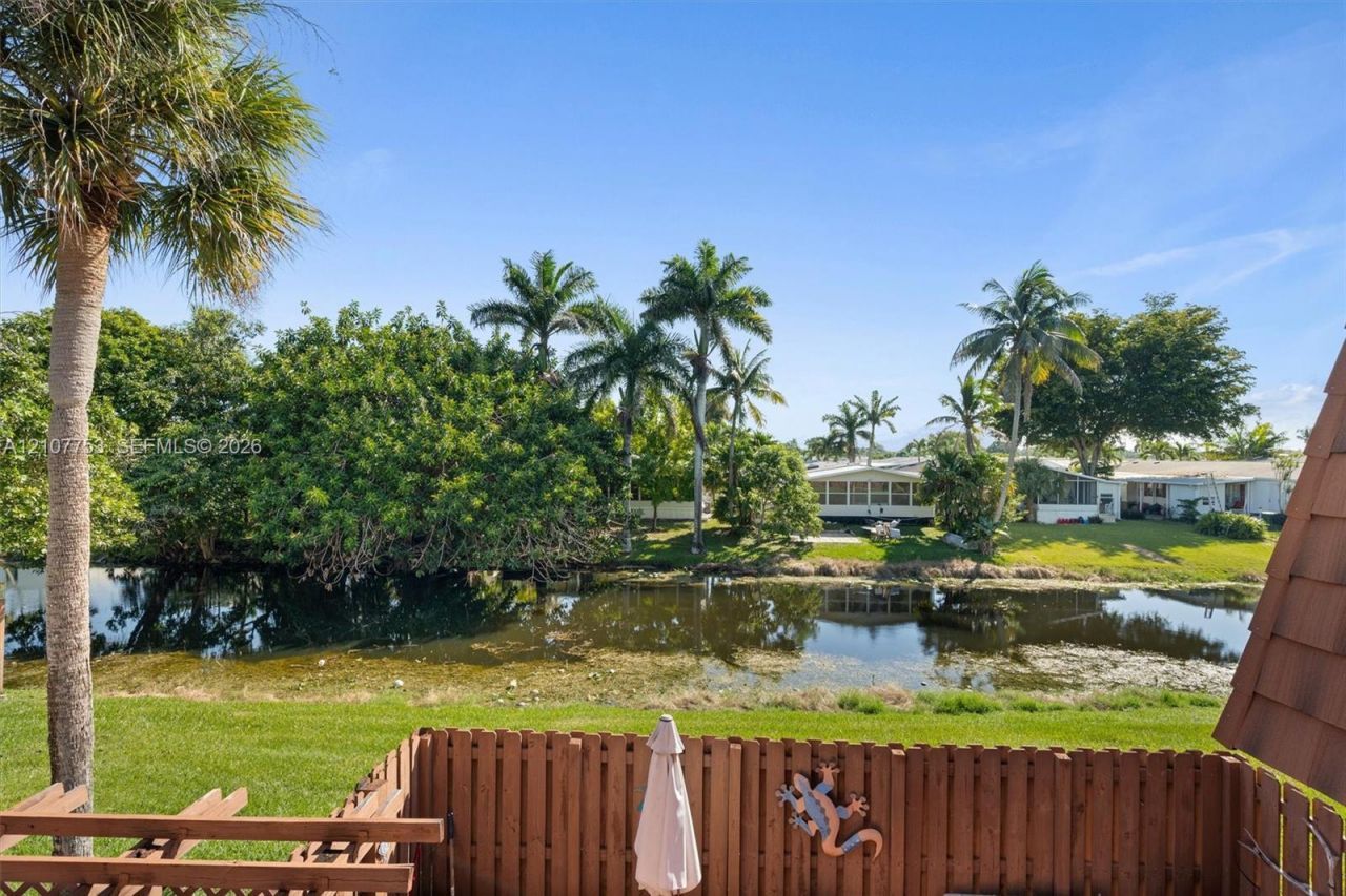920 SW 118th Ter , Davie, FL 33325 Photo
