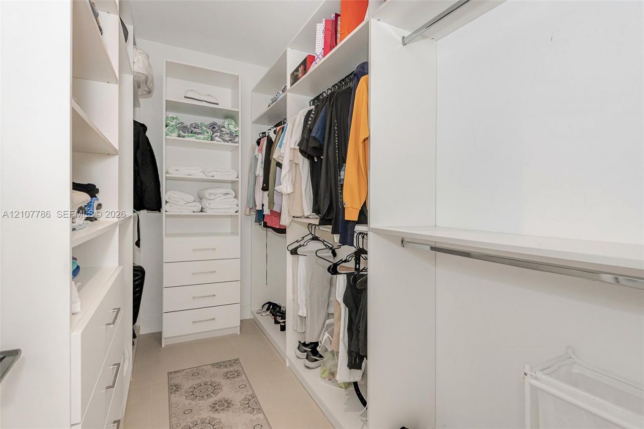 1030 15th St , Unit 214, Miami Beach, FL 33139 Photo