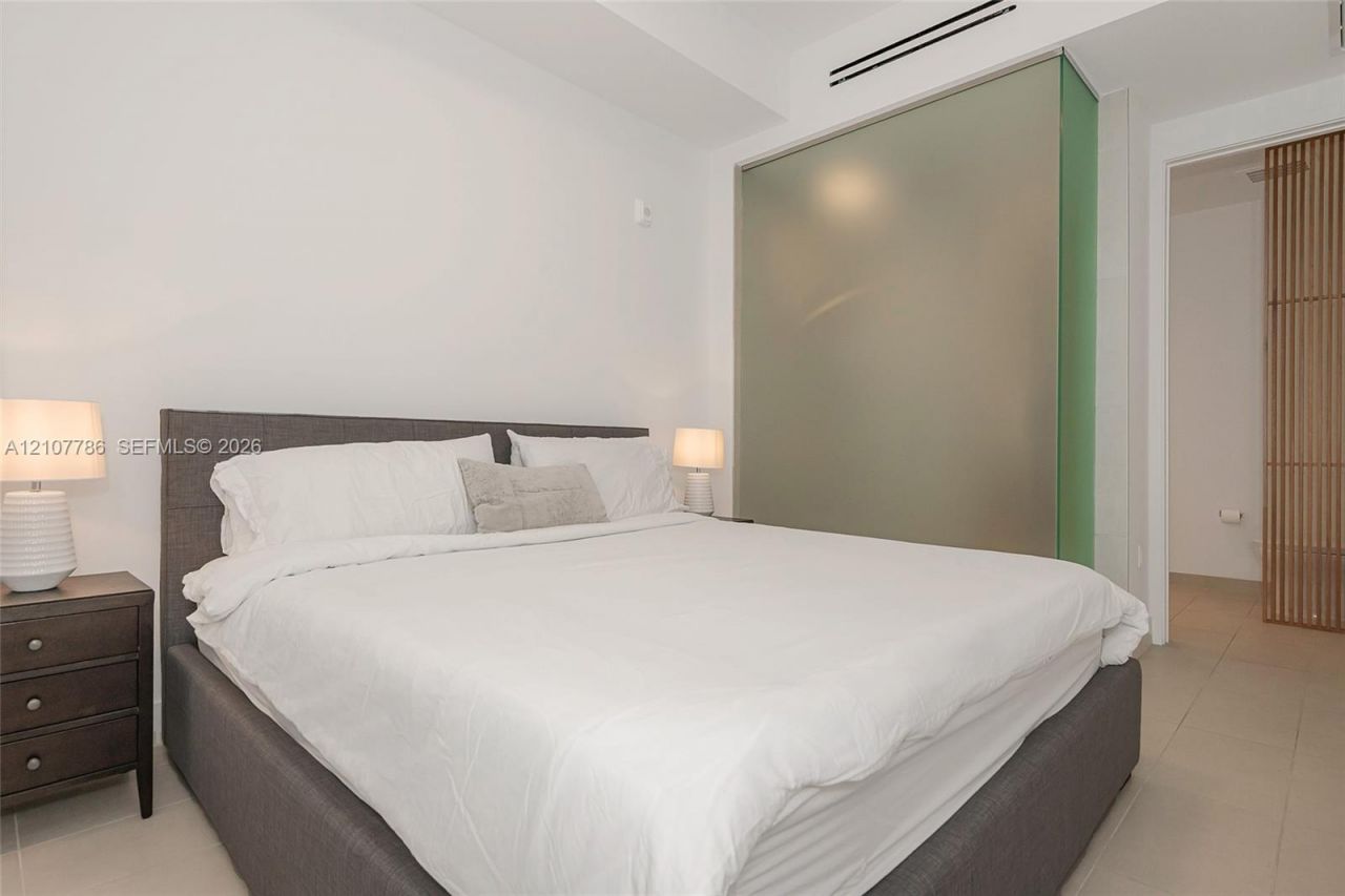 1030 15th St , Unit 214, Miami Beach, FL 33139 Photo