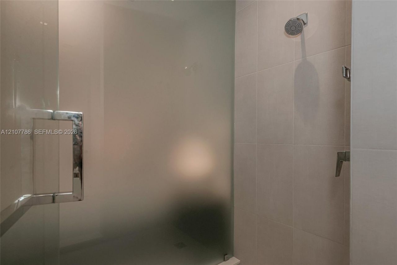 1030 15th St , Unit 214, Miami Beach, FL 33139 Photo