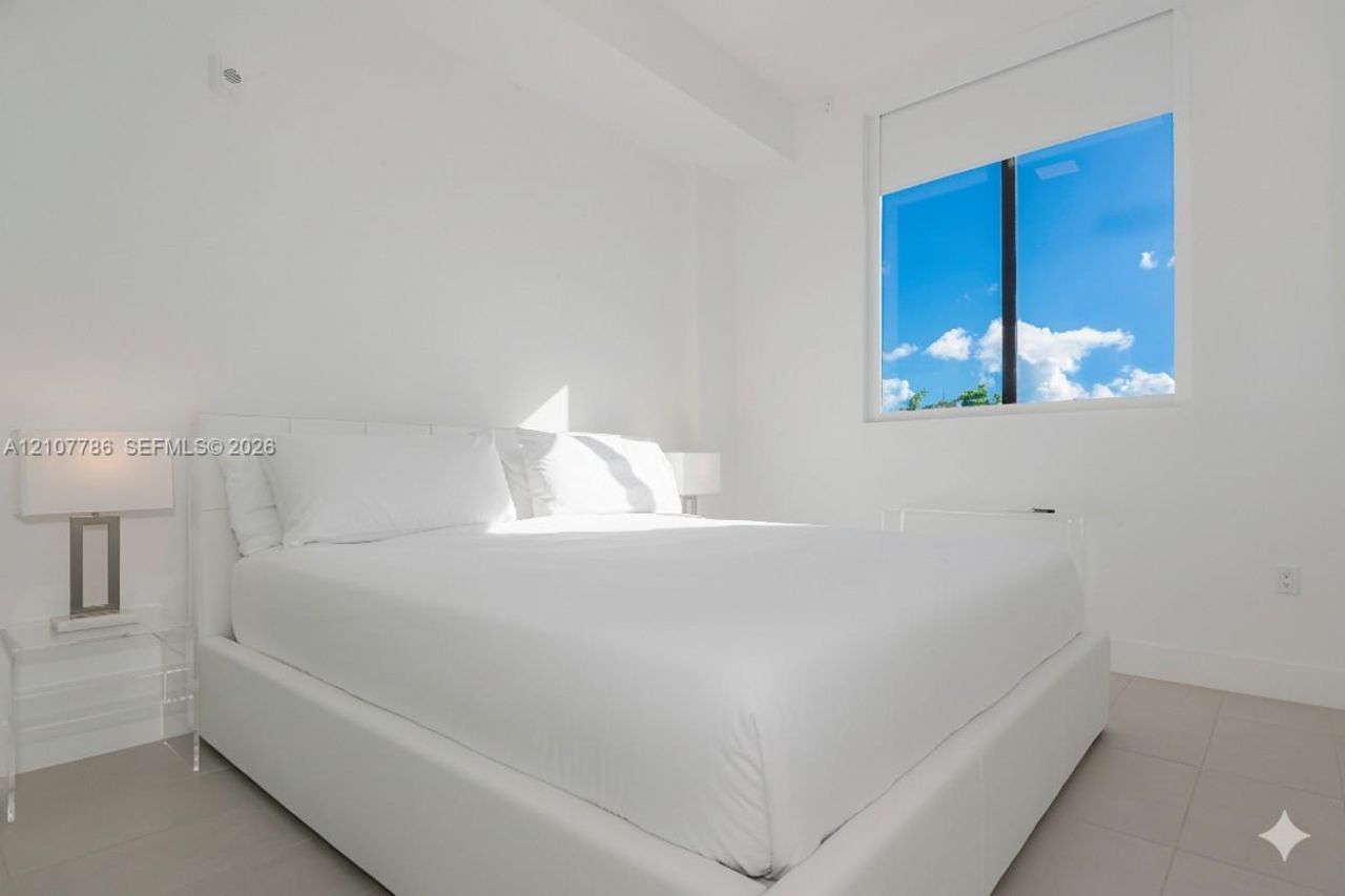 1030 15th St , Unit 214, Miami Beach, FL 33139 Photo