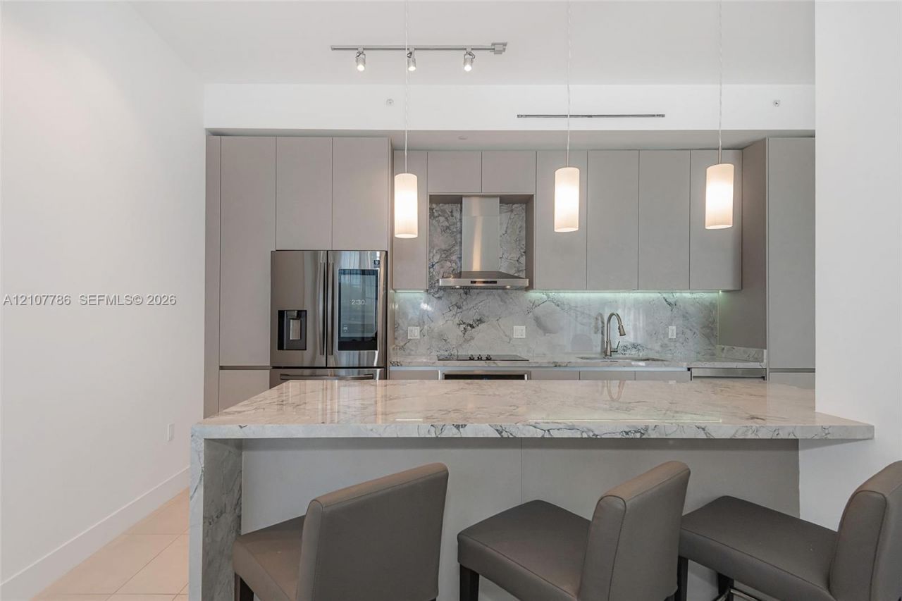 1030 15th St , Unit 214, Miami Beach, FL 33139 Photo