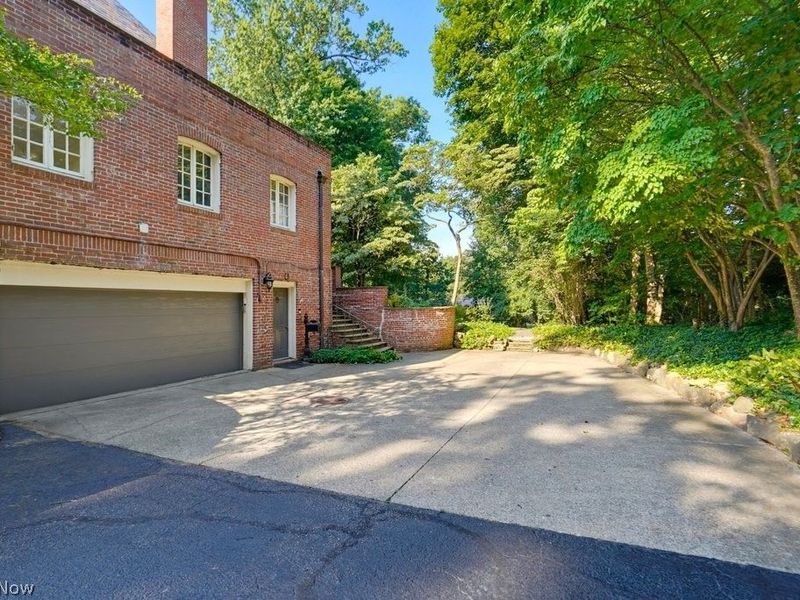540 N Portage Path Road, Akron, OH 44303 Photo 38