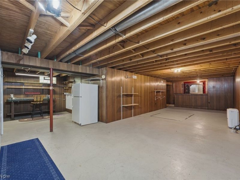 8508 Kellydale Street NW, Massillon, OH 44646 Photo 32