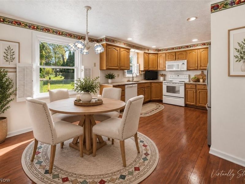 8508 Kellydale Street NW, Massillon, OH 44646 Photo 6