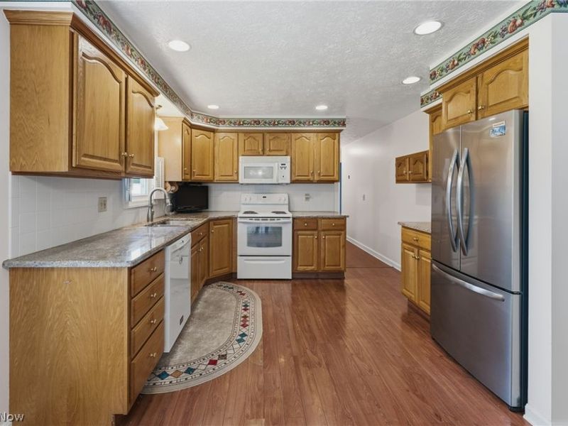 8508 Kellydale Street NW, Massillon, OH 44646 Photo 8